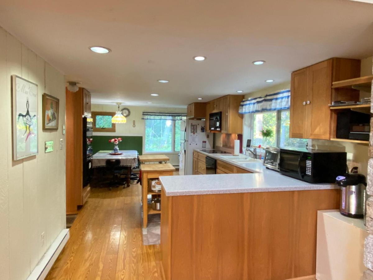 Secluded Chalet On Stream-Mins To Camelback Tannersville Exterior photo